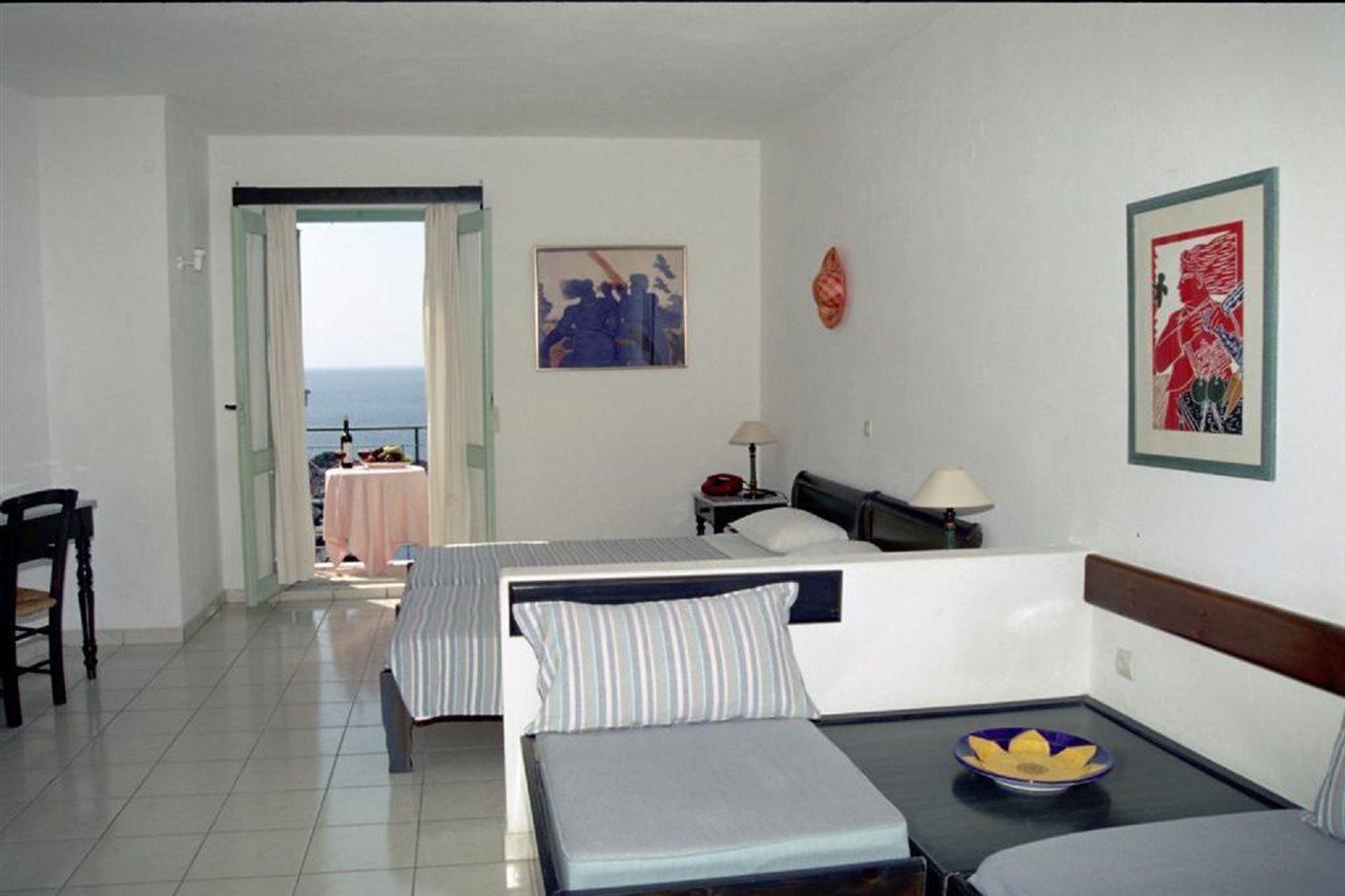 Astra Village Pythagoreio  Luaran gambar