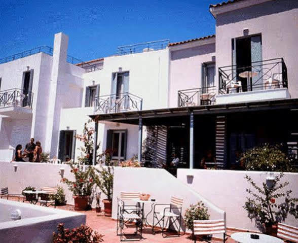 Astra Village Pythagoreio  Luaran gambar
